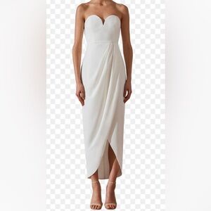 Shona Joy White Pleated Sweetheart Sheath Dress